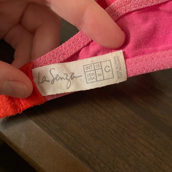 Heart Valentine’s Bra - Picture 3 of 3